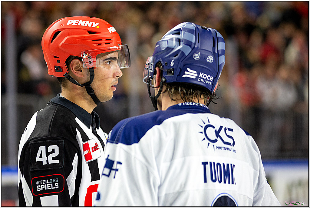 PENNY DEL; Koelner Haie- Straubing Tigers; Koeln, 28.12.2022